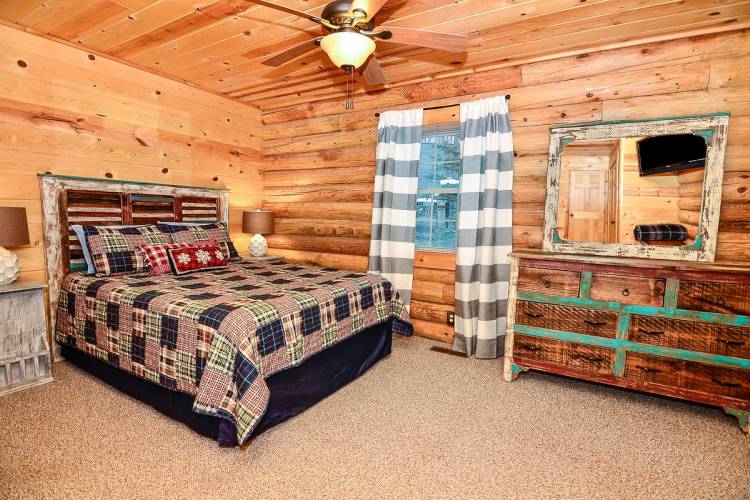 Bedroom at Lucky Stars at Deep Creek Lake