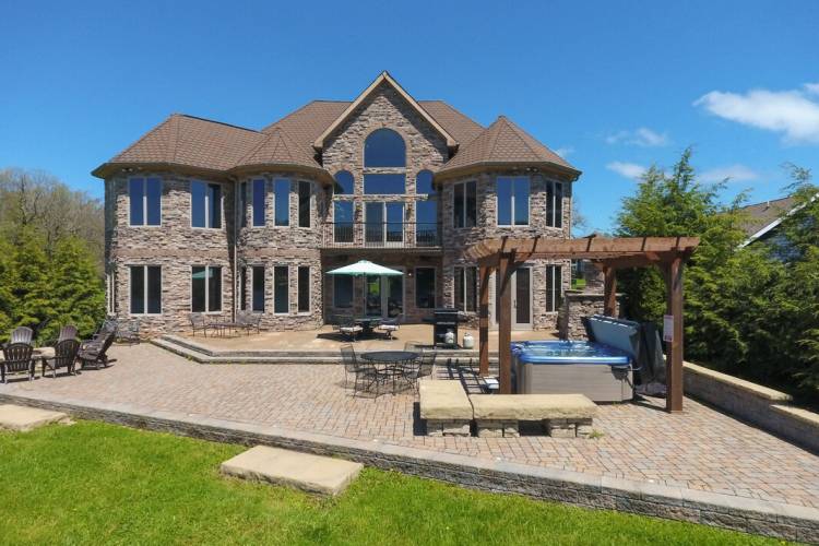 Castle at the Lake Wedding Venue