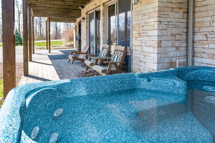 Big Sky Hot Tub Hot Tub at Big Sky at Deep Creek Lake