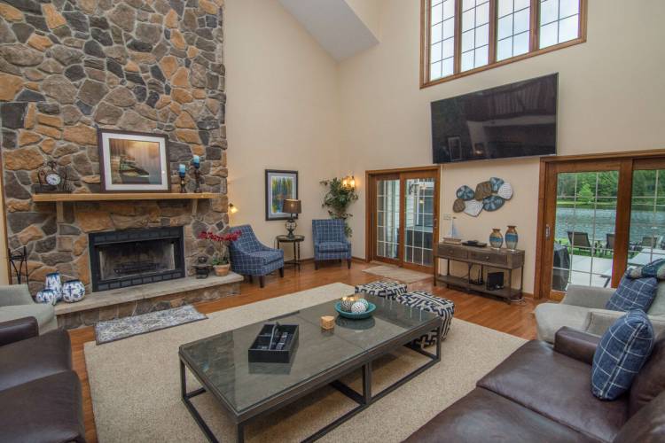 Waterfront Retreat Great Room Great Room at Waterfront Retreat Deep Creek Lake