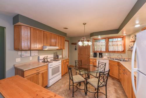Cozy Cottage Kitchen Kitchen at Cozy Cottage Deep Creek Lake