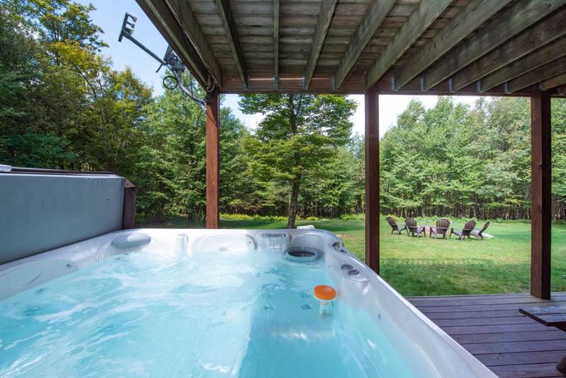 Built for Fun Hot Tub Hot Tub at Built for Fun Deep Creek Lake